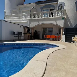 Raquel Koky Hébergement de vacances Empuriabrava